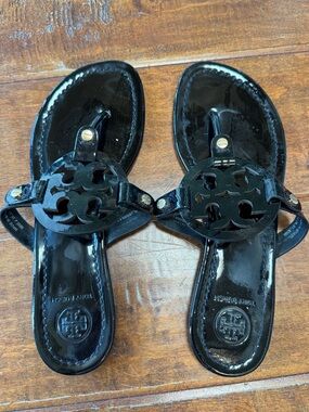 Tory Burch Black Patent Miller Logo Thong Sandals
